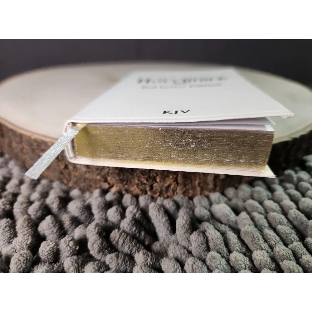 New Testament BIBLE‎ Pocket Mini White Red Letter KJV